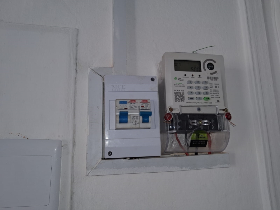 To Let 1 Bedroom Property for Rent in Quigney Eastern Cape